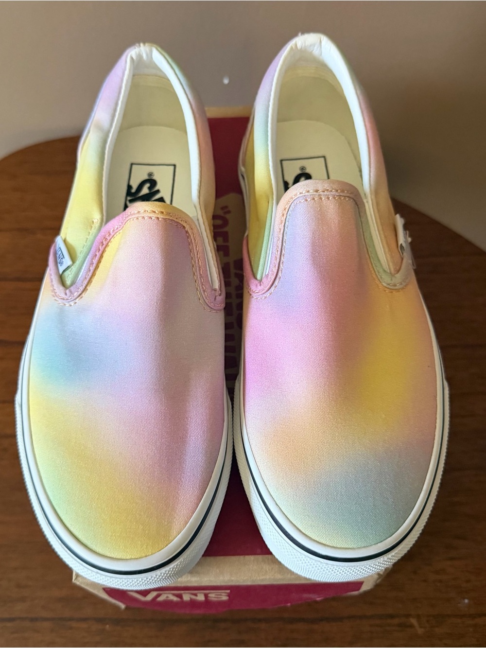 Vans Womens size 6 Slip-On Sneakers - Pastel Rainbow Tie-Dye